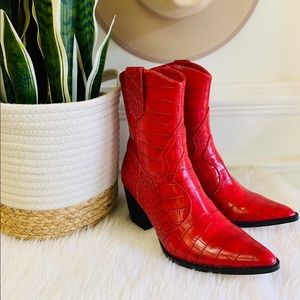 Red Matisse Bambi Boots with free matching purse